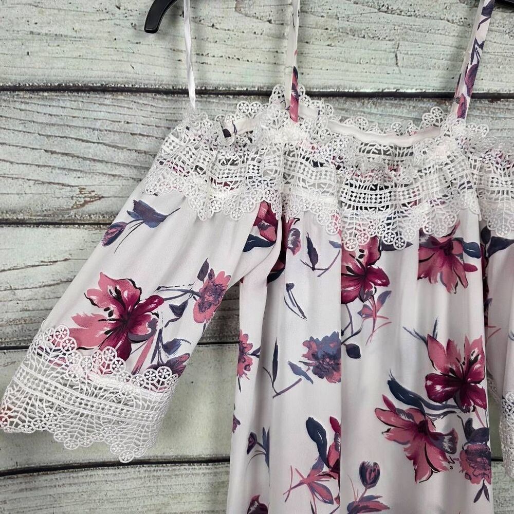 by & by Floral Lace Off Shoulder Blouse Short Sleeve S
